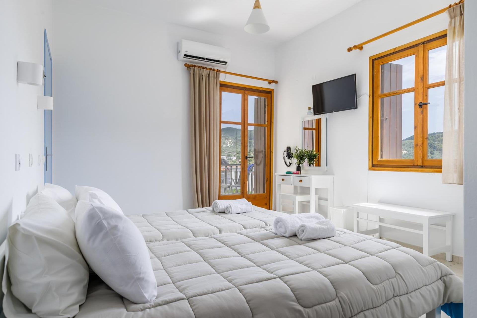 White Lily Apart otel Skopelos Dış mekan fotoğraf